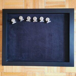 Magnetic Board, black, with 6 magnets